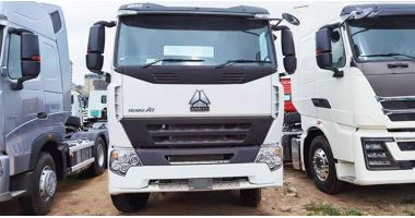 Howo 6x4 Horse Truck will be shipped to Senegal 