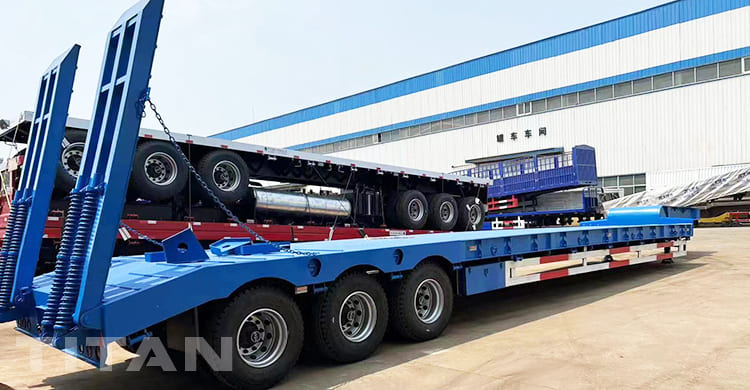 3 axles lowbed trailer