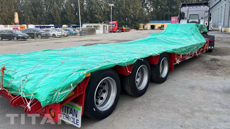 Triple Axle Lowbed Semi Trailer 60 Tons for Sale in Senegal