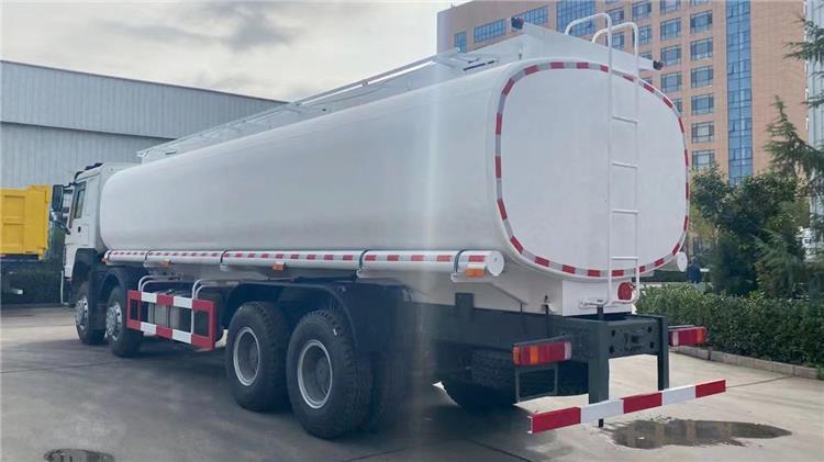 Howo 336 8x4 Tanker Lorry Semi Truck for Sale in Ghana Takoradi