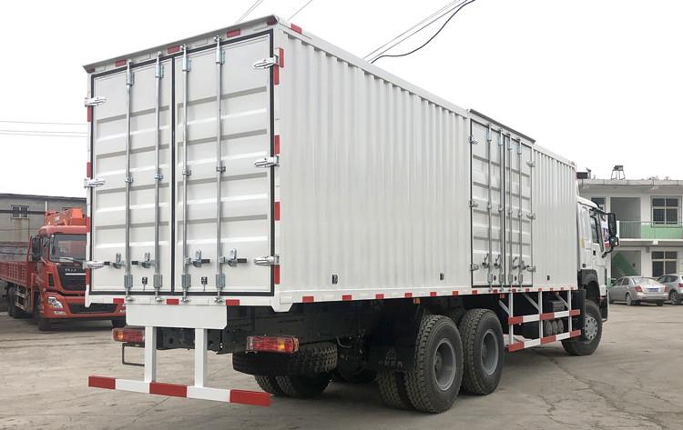 Sinotruk Howo 6x4 Cargo Box Truck Price for Sale in Ghana Tema