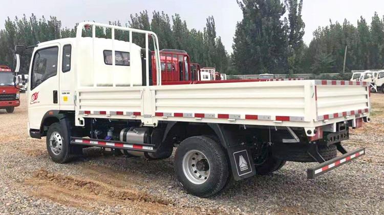 Sinotruk Howo 4x2 Light 5 Ton Cargo Truck Price in Ghana