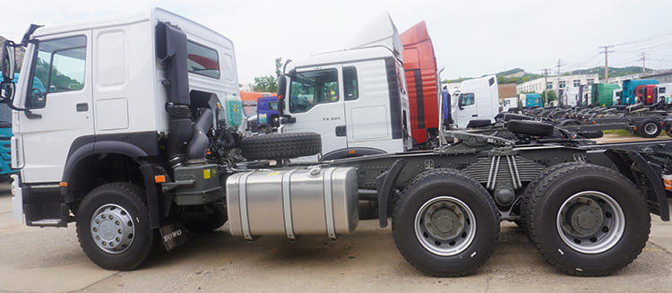 howo tractor truck