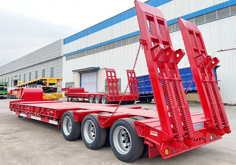 60 Ton Tri Axle Lowbed Truck Price for Sale in Senegal
