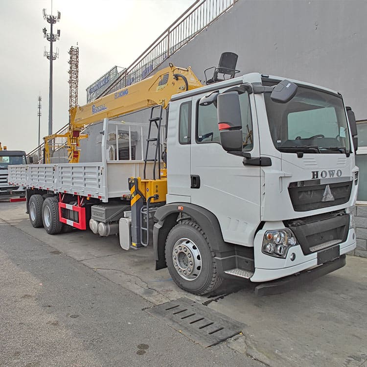 Lorry Mounted Crane Truck