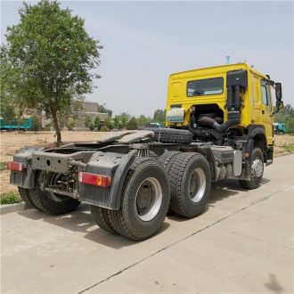 SInotruk 420hp Tractor Truck