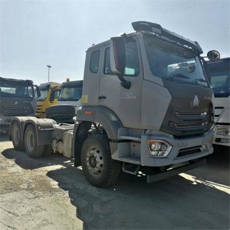 Howo 371hp Sinotruk Tractor Head Truck