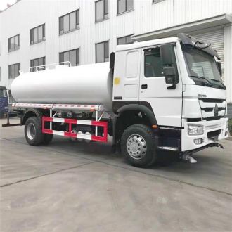 Howo 4x2 Water Tanker Truck with Sprinkler